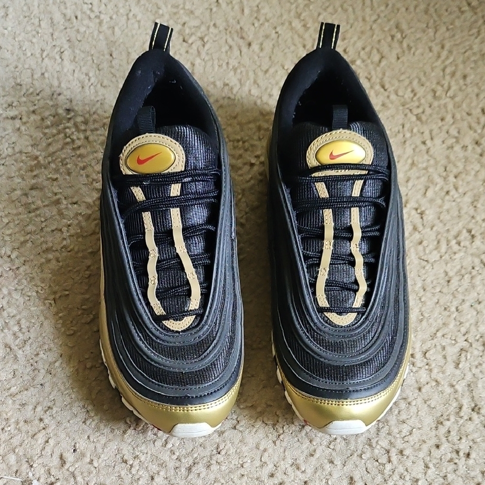 Nike Air Max 97.